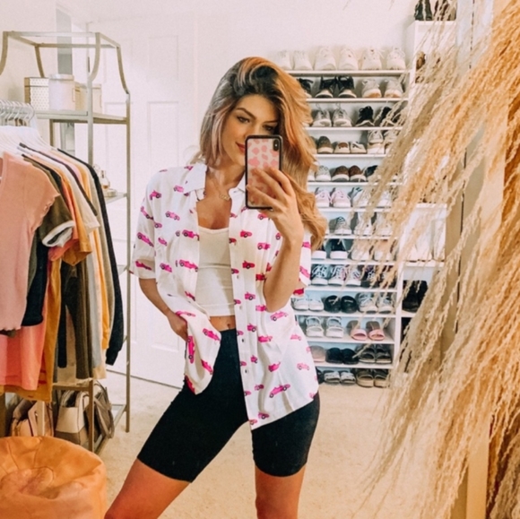 Forever 21 Barbie Pink Convertible White Oversized Shirt - Picture 3 of 9